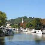 L'oustal D'adele Proche Canal Du Midi Et Moissac Couette-café