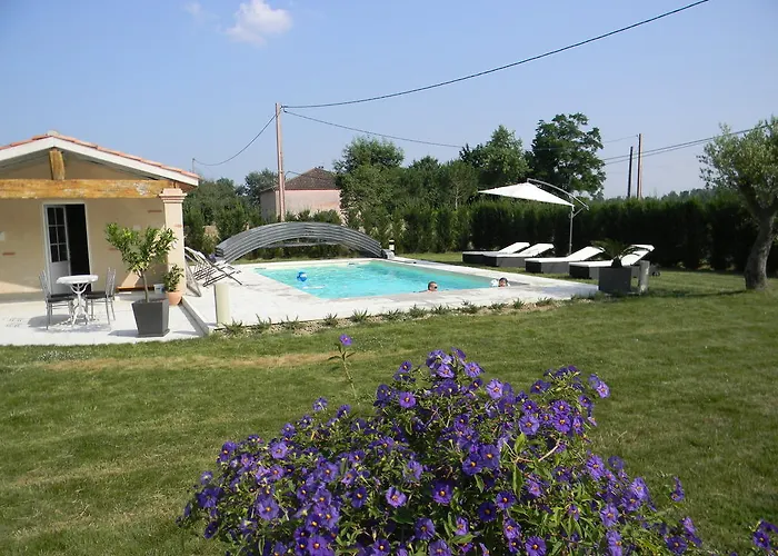 ベッド・アンド・ブレックファスト L'oustal D'adele Proche Canal Du Midi Et Moissac Saint-Nicolas-de-la-Grave